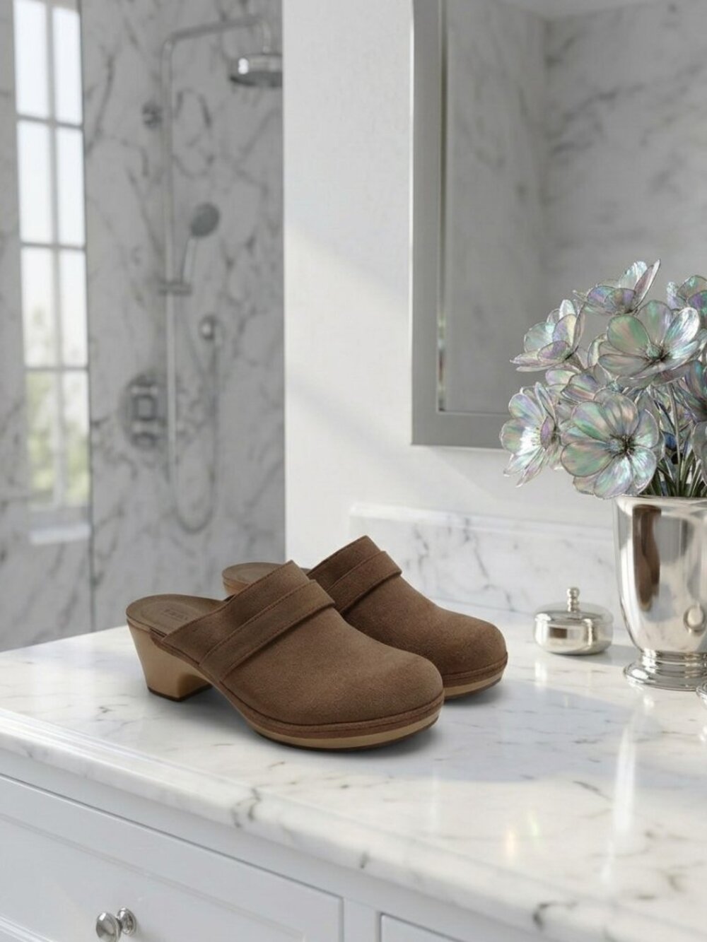 Crocs Sarah Espresso Brown Suede Wedge Clogs Size 8 Triple Comfort